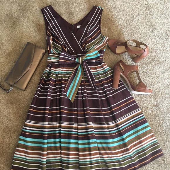 60’s Retro pleaded dress - Picture 3 of 7